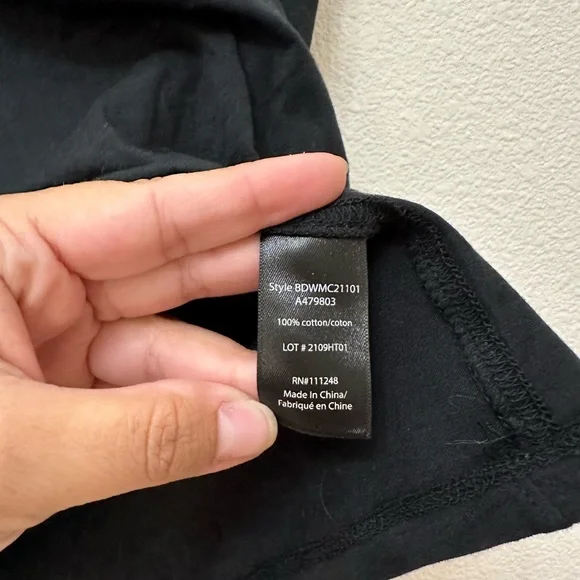 Barefoot Dreams Malibu Collection Tshirt - Picture 3 of 5